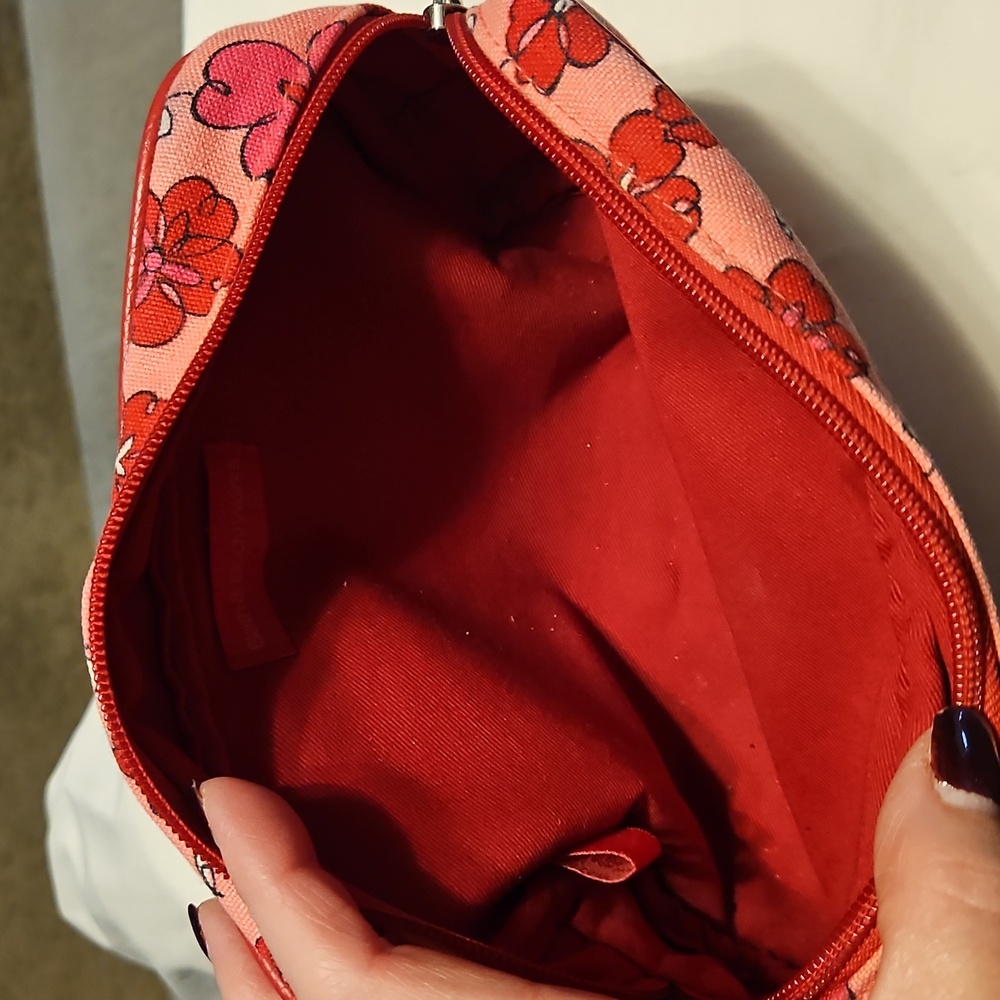 Bath And Body works Pink And Red Floral Zippered Cosmetic Case - Picture 8 of 8